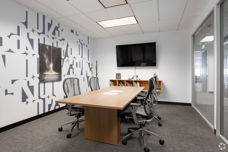 More Photos Of 600 Stewart St, Seattle Office For Lease