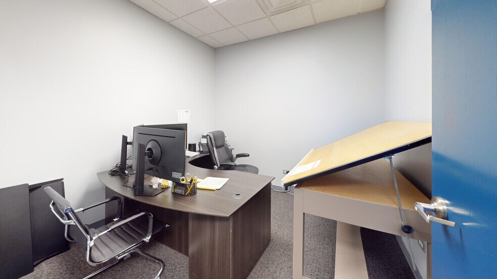 More Photos Of 111 S Lake St, Montgomery Service For Sale