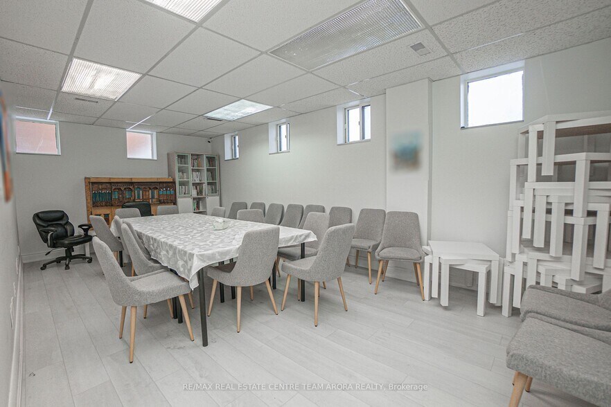 More Photos Of 3173 Erindale Station Rd, Mississauga Medical For Sale