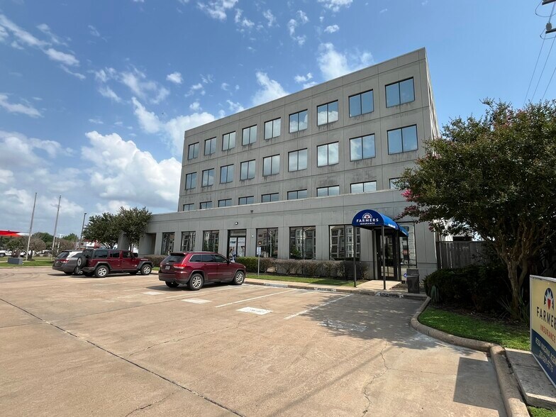 More Photos Of 13111 Westheimer Rd, Houston Office For Sale