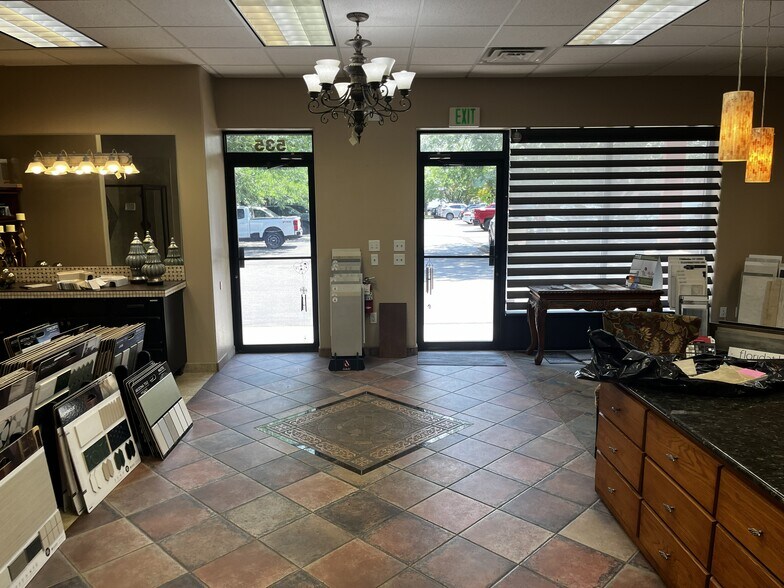 More Photos Of 535-579 N Denver Ave, Loveland Light Manufacturing For Sale