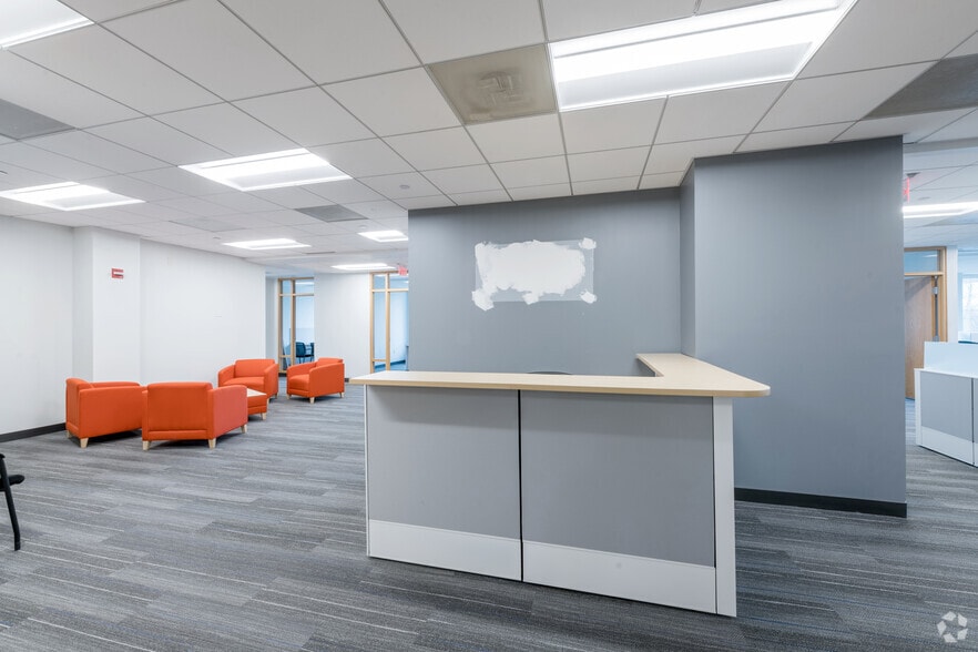 More Photos Of 400 Crown Colony Dr, Quincy Office For Lease