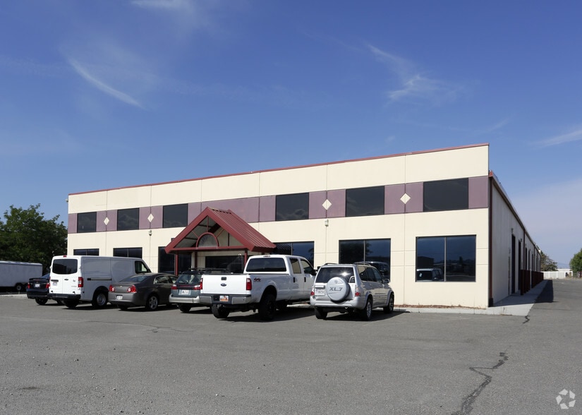 More Photos Of 3677 N 2000 W, Ogden Light Manufacturing For Sale