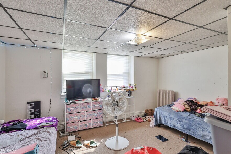 More Photos Of 220 S Madison St, Allentown Specialty For Sale