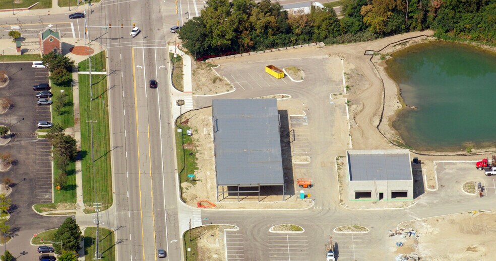 More Photos Of 42768 Grand River Ave, Novi Freestanding For Lease
