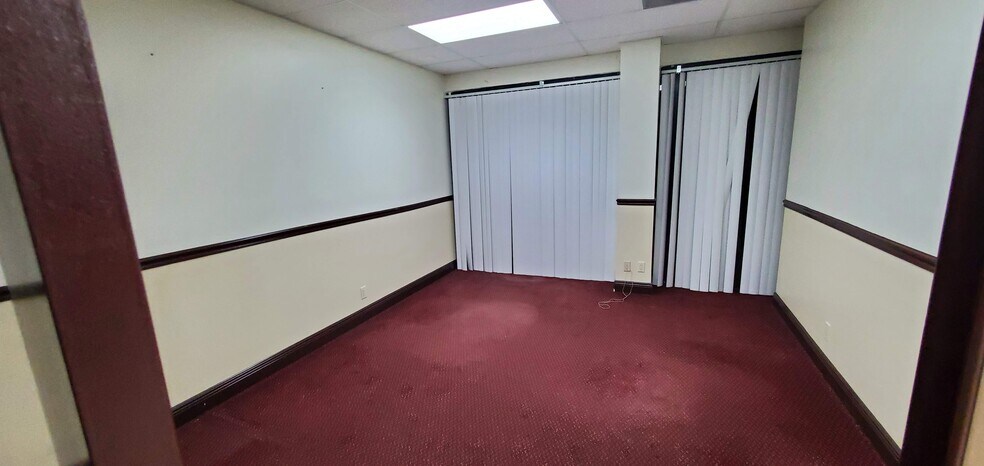 More Photos Of 1100 S State Road 7, Margate Medical For Sale