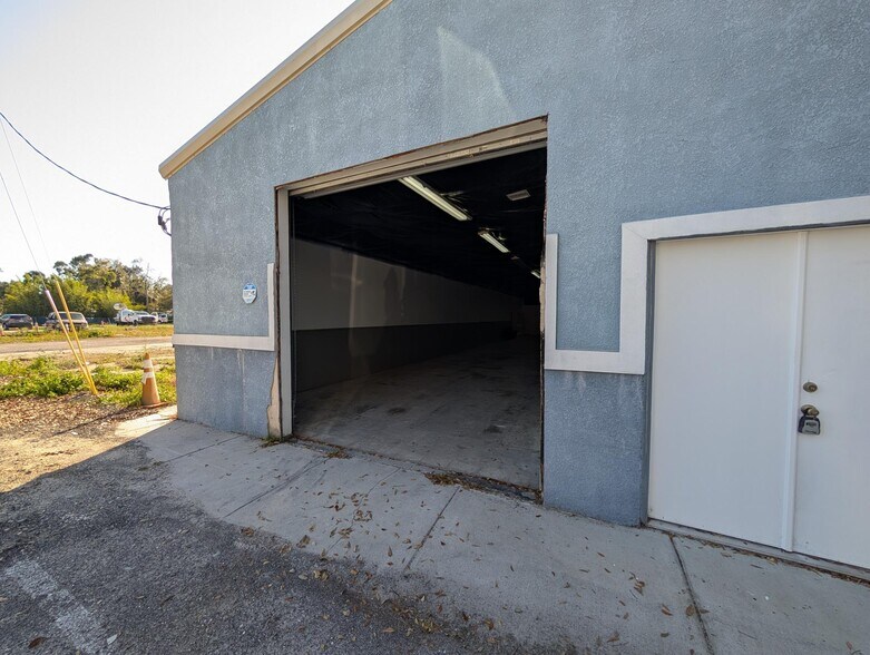 More Photos Of 10905 S US Highway 41, Gibsonton Unknown For Lease