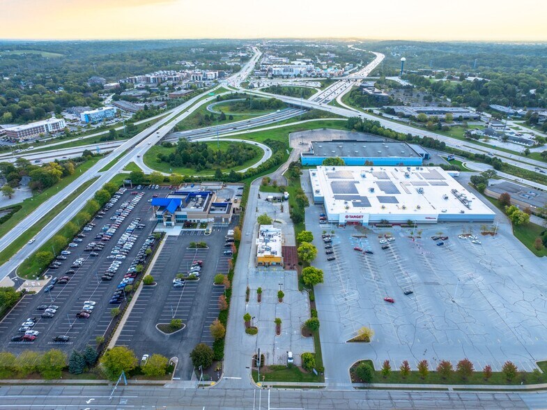 More Photos Of 2423 N Kossow Rd, Waukesha Restaurant For Lease