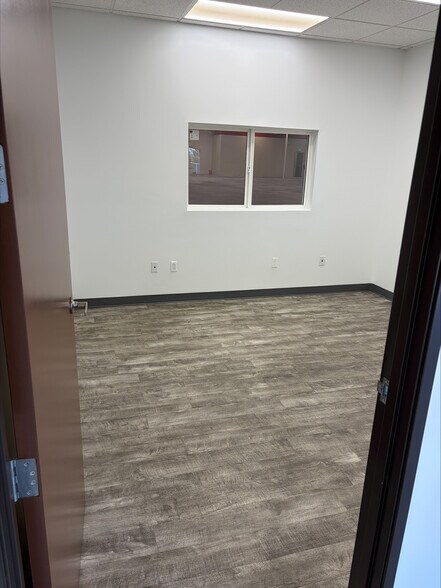 More Photos Of 2082 E Gladwick St, Compton Industrial For Lease