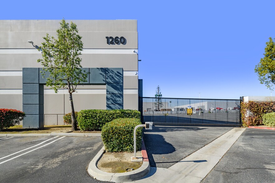 More Photos Of 1260 S DuPont Ave, Ontario Land For Sale