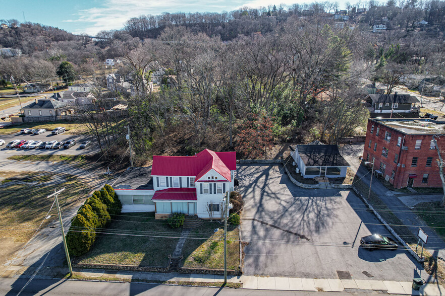 Primary Photo Of 1526 Dodds Ave, Chattanooga Office Residential For Lease