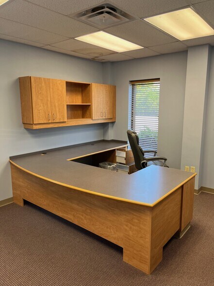 More Photos Of 110 Prosperity Blvd, Piedmont Warehouse For Lease