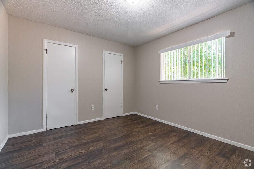 More Photos Of 3896 Chippewa Rd, Memphis Apartments For Sale