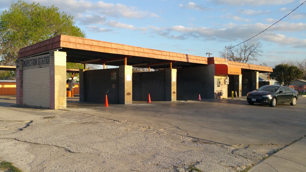 Primary Photo Of 817 Milvid Ave, San Antonio Carwash For Sale