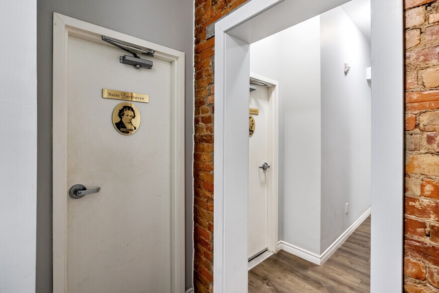 More Photos Of 249-255 King St E, Hamilton Apartments For Sale