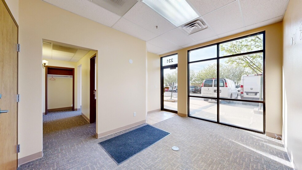 More Photos Of 231 W 67th Ct, Loveland Office For Lease