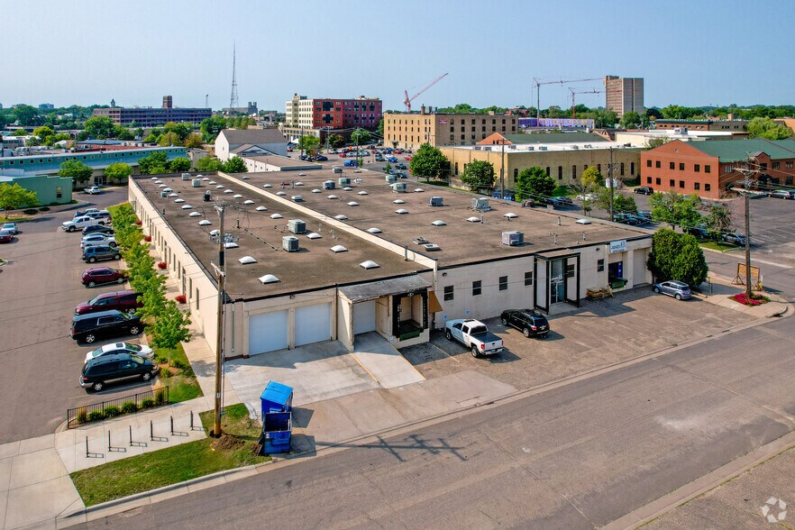 More Photos Of 2300-2340 Myrtle Ave, Saint Paul Flex For Sale