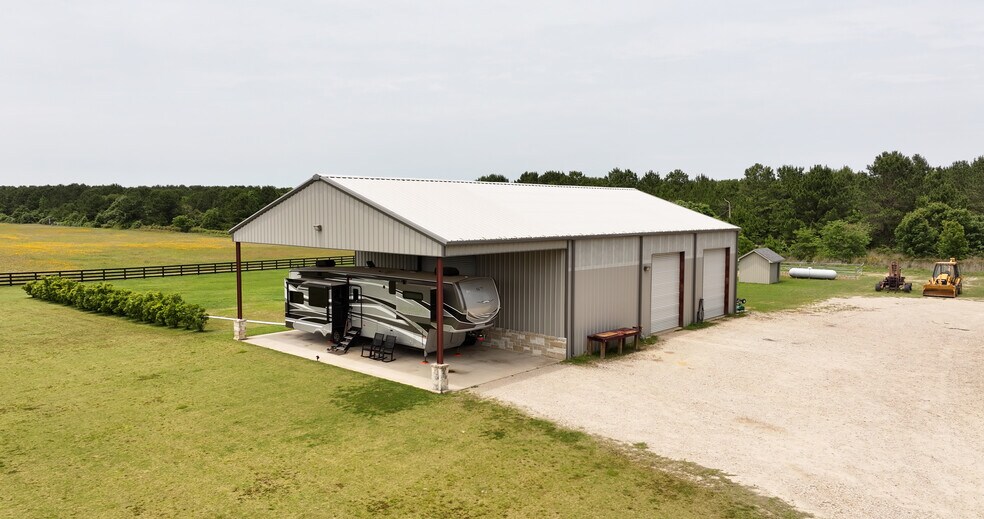 More Photos Of 2835 Stapleton rd, Magnolia Land For Sale
