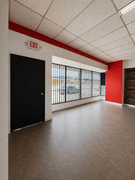 More Photos Of 111-121 N Long Beach Blvd, Compton Storefront For Lease