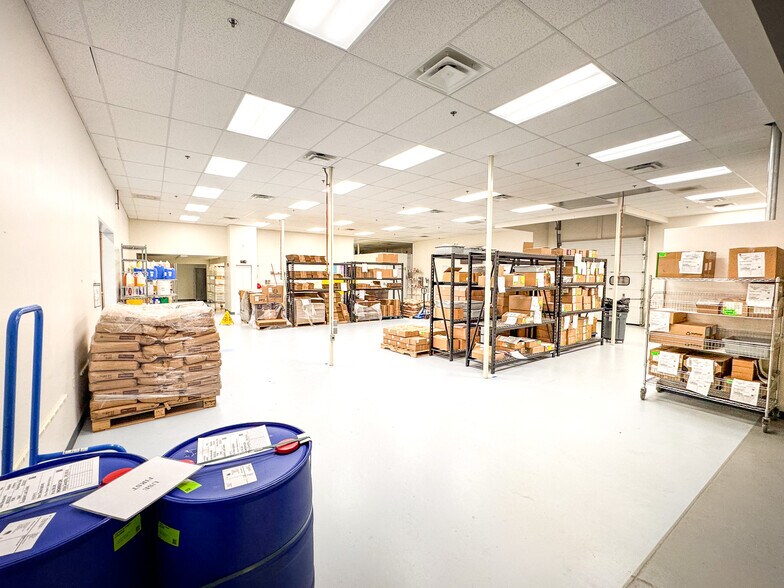 More Photos Of 856 Hercules Dr, Colchester Warehouse For Lease