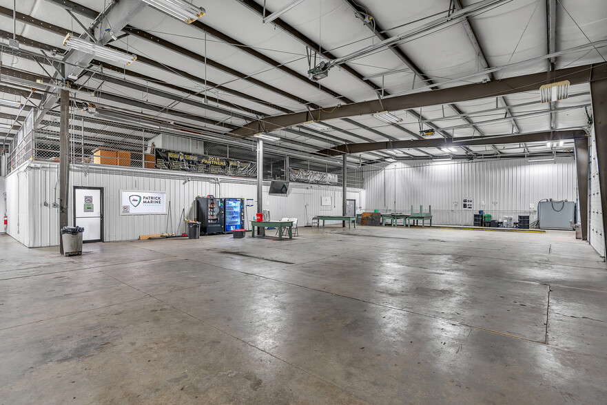 More Photos Of , Elkhart Unknown For Sale