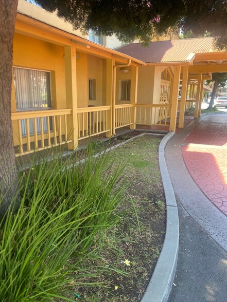 More Photos Of 14972 Sand Canyon Ave, Irvine Apartments For Sale
