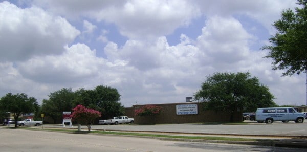 More Photos Of 605 S Sherman St, Richardson Unknown For Lease