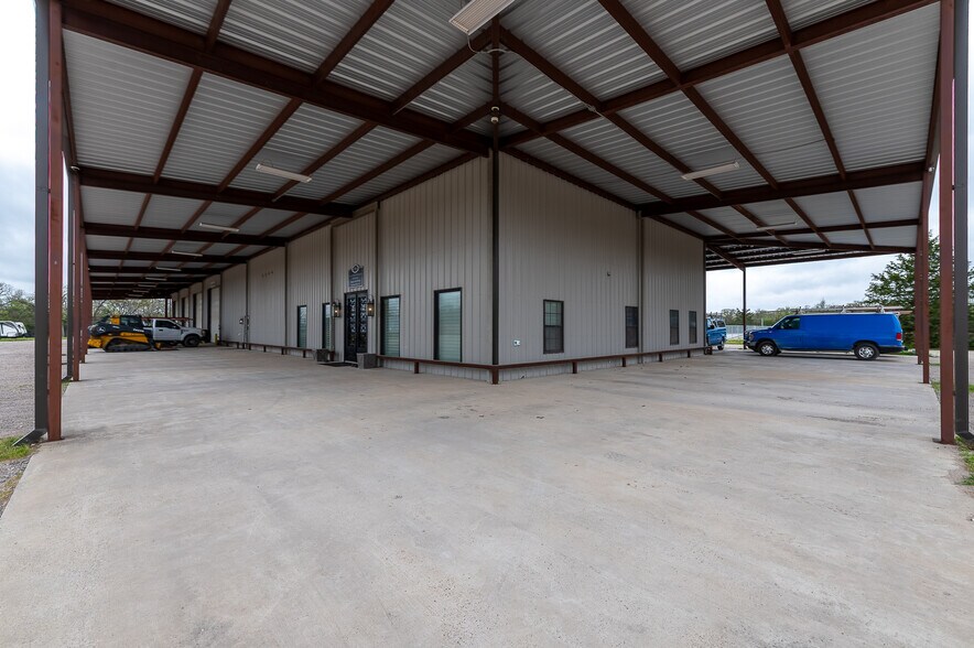 More Photos Of 11184 Dan Williams Ln, College Station Warehouse For Sale