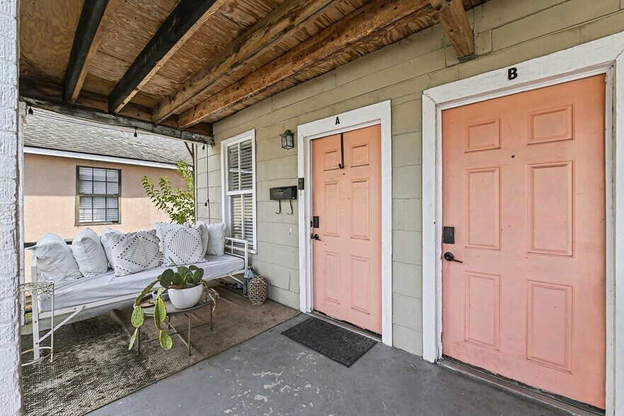 More Photos Of 81 Simons St, Charleston Apartments For Sale