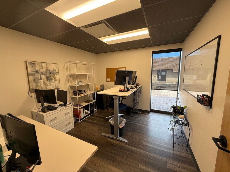 More Photos Of 5700 E Evans Ave, Denver Showroom For Lease