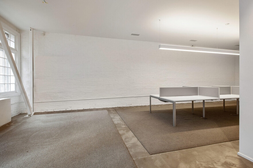 More Photos Of 90 Cedar St, San Francisco Warehouse For Sale