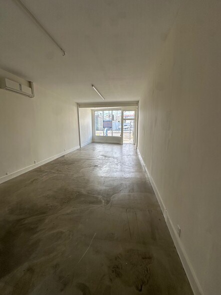 More Photos Of 10420 National Blvd, Los Angeles Apartments For Lease