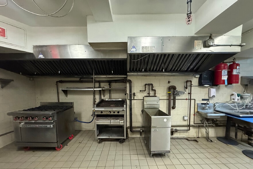 More Photos Of 89 Washington St, New York Apartments For Lease