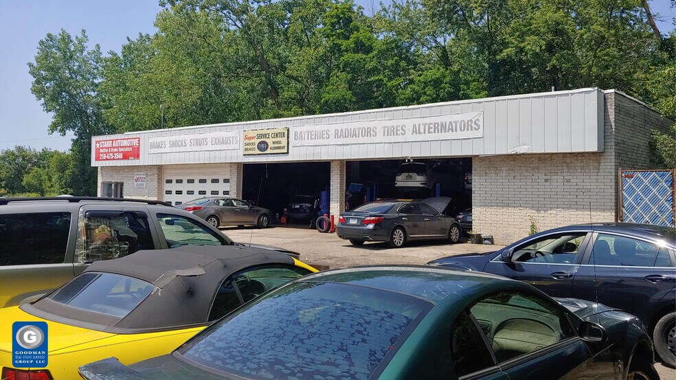 More Photos Of 22019 Emery Rd, Warrensville Heights Restaurant For Sale