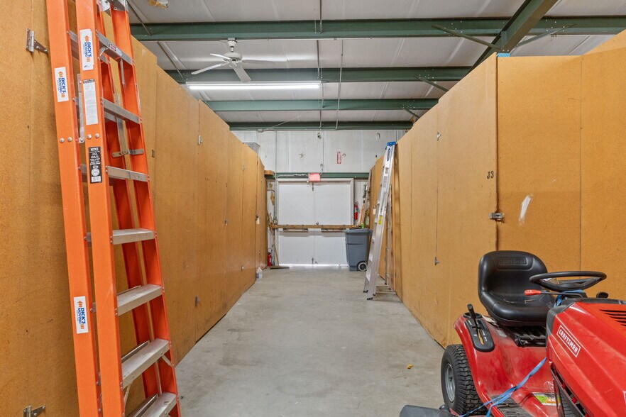 More Photos Of 6331 S Tex Pt, Homosassa Warehouse For Sale