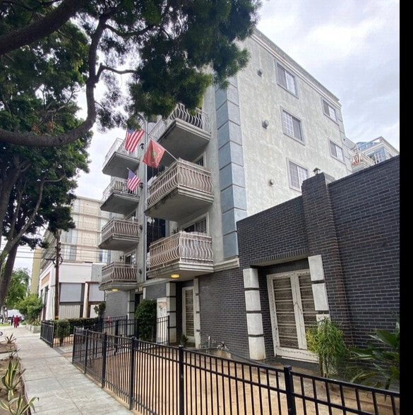 Primary Photo Of 518 E 4th St, Long Beach Apartments For Sale