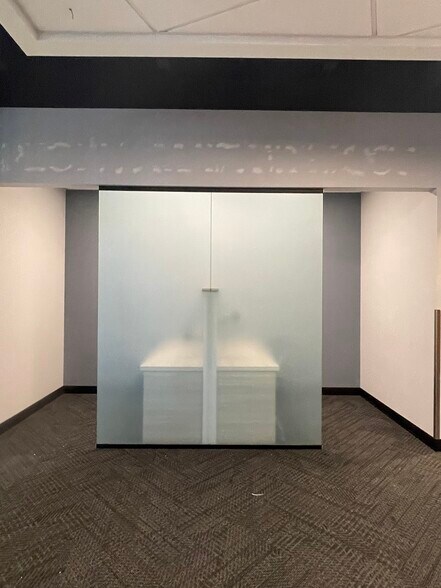 More Photos Of 2929 W Navigator Dr, Meridian Office For Lease