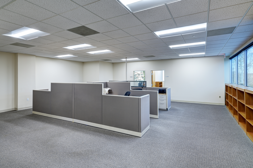 More Photos Of 4365 Route 1 S, Princeton Office For Sale