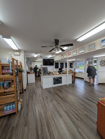 More Photos Of 57 East St, Ipswich Specialty For Sale