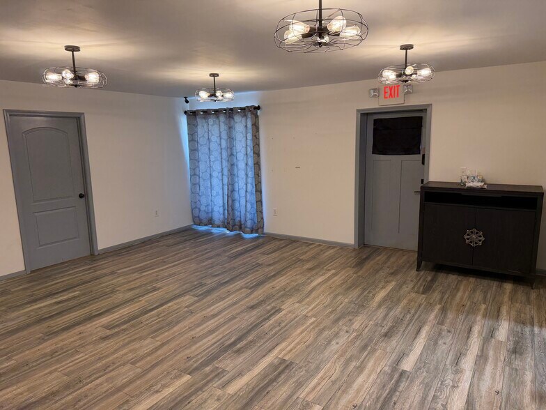 More Photos Of 3499 E River St, Anderson Convenience Store For Sale