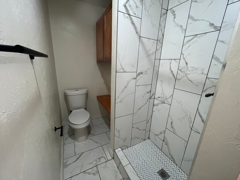 More Photos Of 3304 SW 40th St, Oklahoma City Apartments For Sale