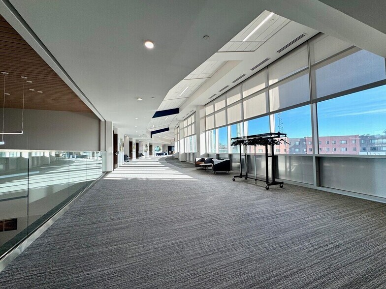 More Photos Of 2204 University Dr, Kearney Serviced Offices For Lease