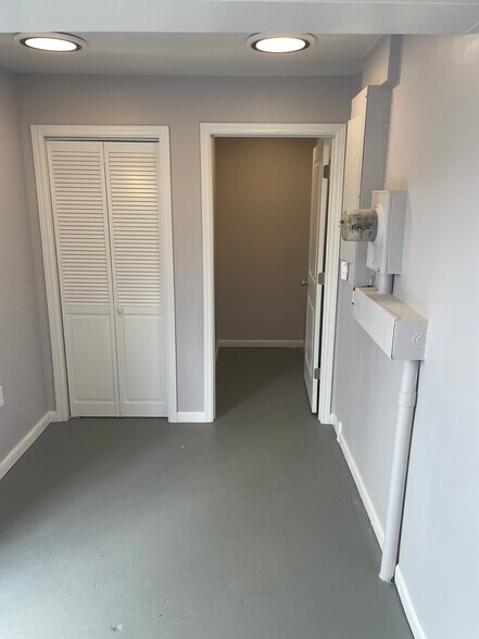 More Photos Of 1659 - 1665 West Front St, Plainfield Land For Lease