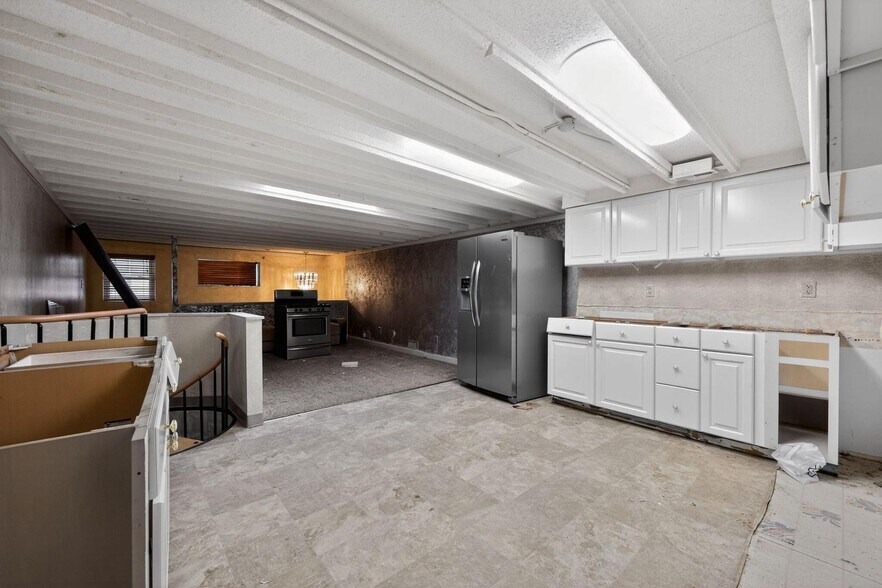 More Photos Of 7235-7241 Calumet Ave, Hammond Freestanding For Sale