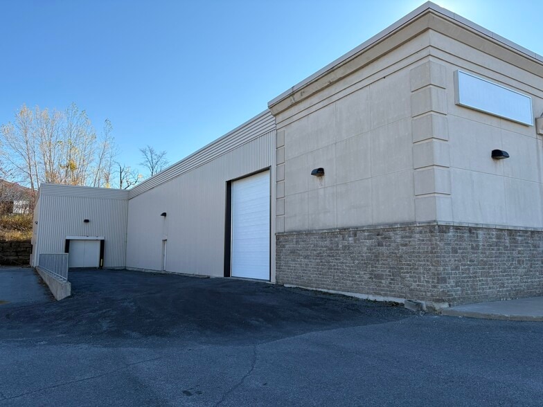 More Photos Of 2747 Chamberland St, Clarence-Rockland Freestanding For Sale