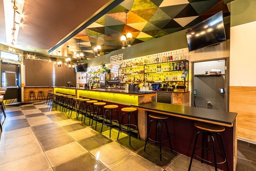 More Photos Of 2543-2545 24th St, San Francisco Storefront Retail Residential For Sale