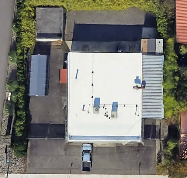 More Photos Of 4601 NE Killingsworth St, Portland Industrial For Sale