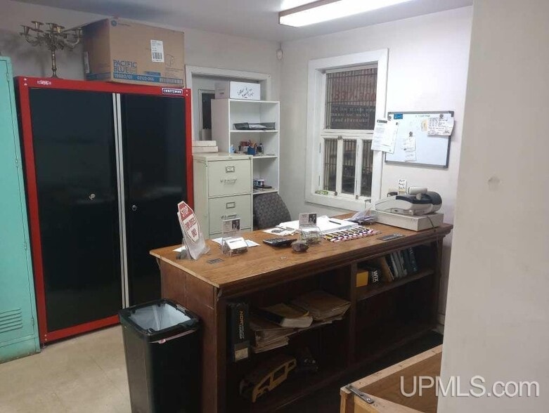 More Photos Of 54921 US Highway 41, Calumet Auto Salvage Facility For Sale