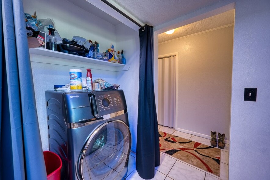 More Photos Of 25038 Harborview Rd, Port Charlotte Apartments For Sale