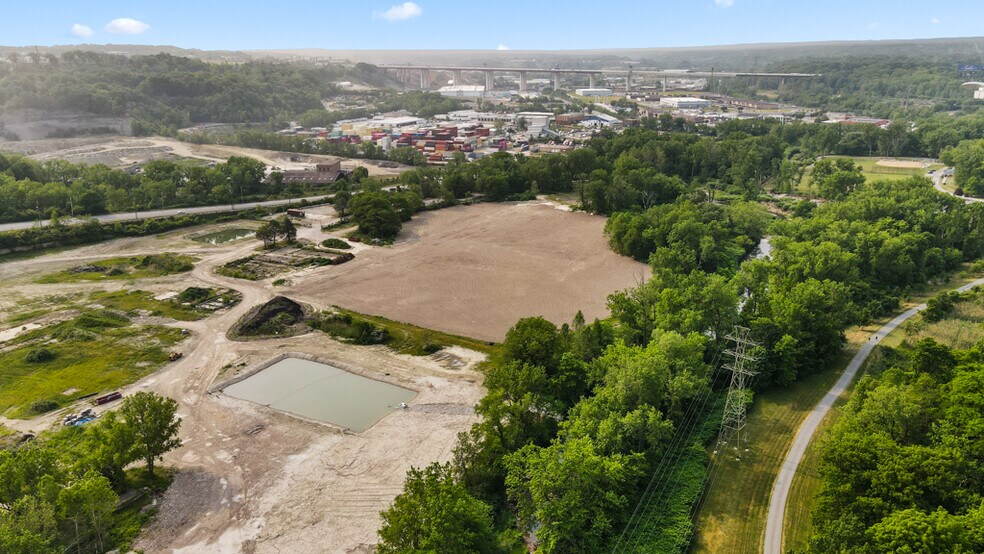 More Photos Of 5000 Warner Rd, Garfield Heights Land For Sale